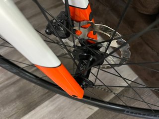 BERRIA BELADOR CARBON 105 G5301