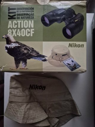 Binoculares Nikon Action 8x40 8.2°