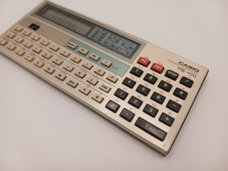 Año 1982. Japón. Calculadora  Casio PB-100