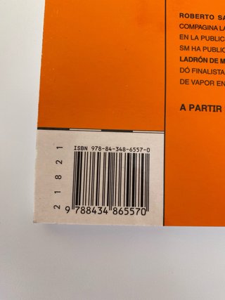 El empollón, el cabeza cuadrada, el gafotas y e...