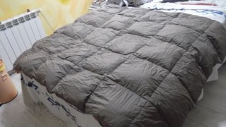 Edredón de plumas naranja cama 135