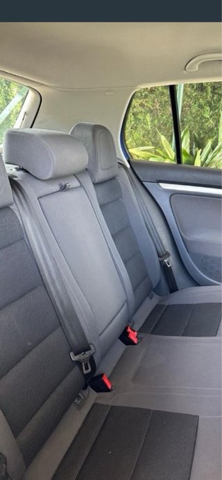 Volkswagen Golf R32
