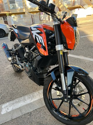 KTM Duke 125 ABS 2016 – 15 CV – Menos de 12.000 km