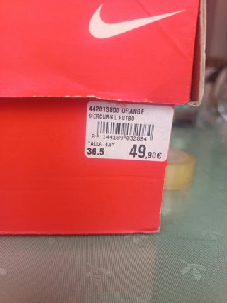 Botas de fútbol Nike Talla 36.5 Naranja