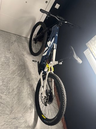 Bicicleta Eléctrica Husqvarna