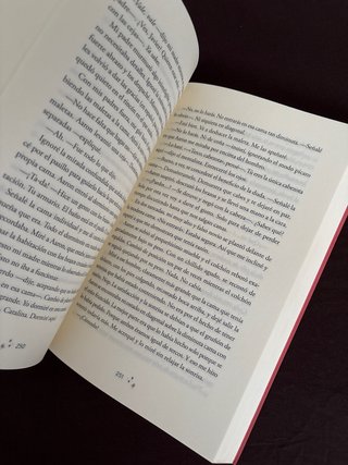 FARSA DE AMOR A LA ESPAÑOLA
