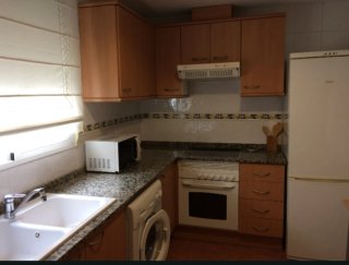 Alquilo piso amueblado y garaje en Requena