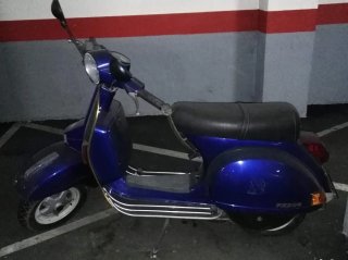 Vespa PX 200 E azul - 10 años parada