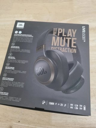 JBL LIVE 650 BT NC Cascos Inalámbricos