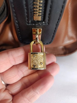Bolso Purificación García Marrón y Negro
