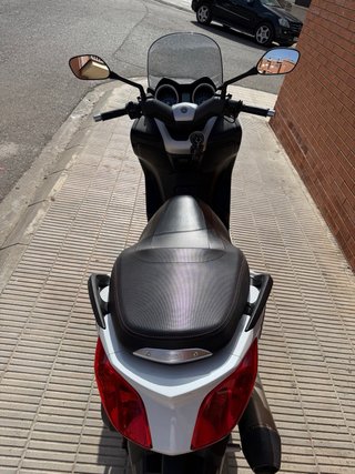 Yamaha XMAX Blanca 250cc