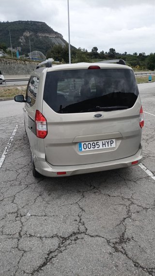 Ford Tourneo Courier 2014