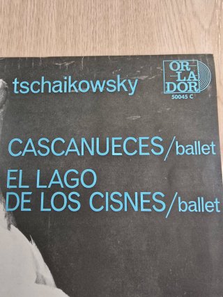 Tschaikowsky: Cascanueces / Lago Cisnes Ballet
