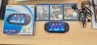 Sony PS Vita + 3 Giochi