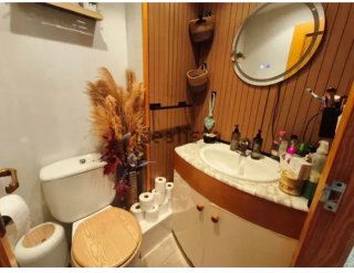 Piso en venta de 4 hab y 2 baños, con ascensor.