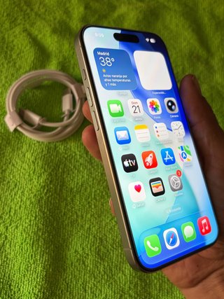 iPhone 15 Pro 256gb 100% Batería