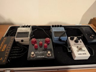 Pedalera de efectos para guitarra analógica