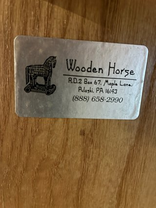 Soporte para montura caballo de madera.
