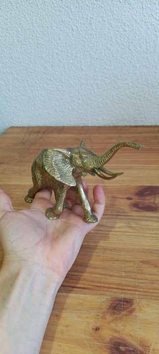 Elefante de Bronce