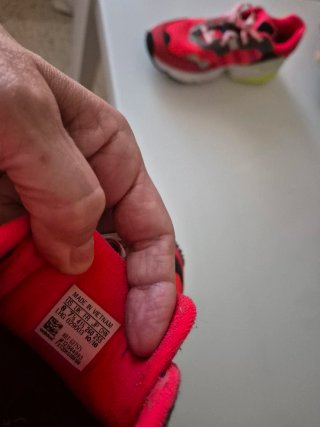 Zapatillas Adidas Rojas y Amarillas
