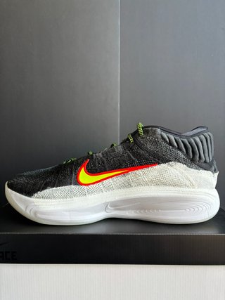 Nike GT Hustle 3 "Christmas Talla 48.5