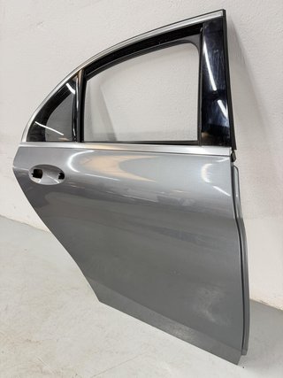 Puerta trasera derecha Mercedes-Benz Clase C W205 2014-2018 A2057320210
