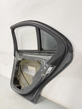 Puerta trasera derecha Mercedes-Benz Clase C W205 2014-2018 A2057320210