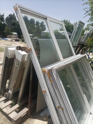 Puerta corredera de aluminio