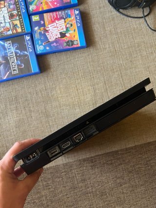 Consola PS4 Slim 1TB + 10 Juegos + Mando+ Cascos