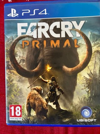 PS4 (PlayStation 4) + 4 juegos