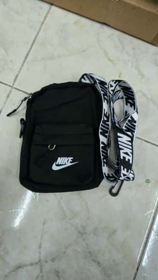 Riñonera Nike Negra