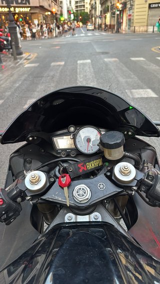 Yamaha R6 2005 Negra