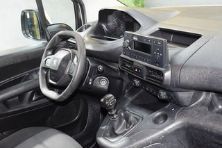 Peugeot Rifter Active Standard BlueHDi 73kW (IND)