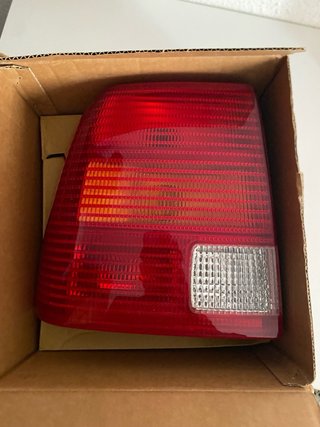Piloto Trasero Izquierdo VW Passat B5