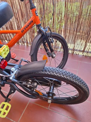 2 Bicicletas Infantiles Btwin Naranja y Negra