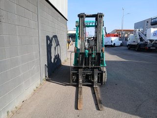 CARRETILLA ELEVADORA DIESEL 1800 KG