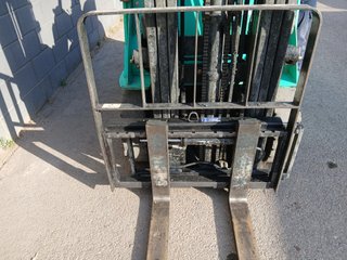 CARRETILLA ELEVADORA DIESEL 1800 KG