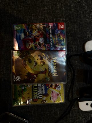 Nintendo Switch OLED + 3 juegos