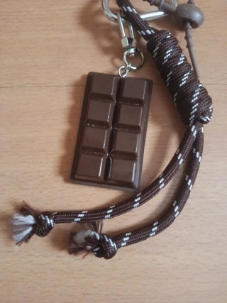 Colgante Chocolate y Mosquetón
