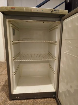 Oferta de Congelador pequeño New Pol XV 08 IX