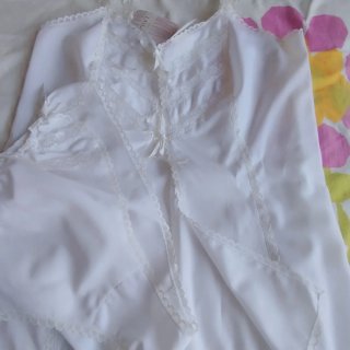 Lencería vintage blanca nueva