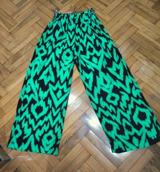 Pantalón ancho Bagatela verde y negro