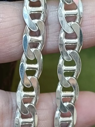 Preciosa Cadena de Plata
