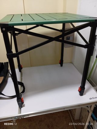 Mesa plegable aluminio verde ajustable