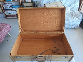 Gran maleta vintage 90x59x28. cm