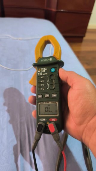 Pinza Amperimétrica Koban KP 2102