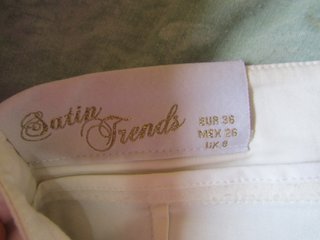Pantalones blancos anchos