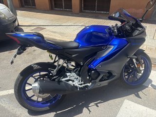 Yamaha YZF R125 Sportbike Azul/Negro