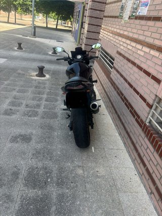 Kawasaki Z750 Naked Negra