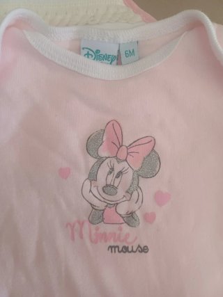 Toalla capa bebé blanca y rosa Mickey